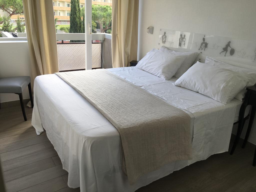 Megi San Peter Apartamento *